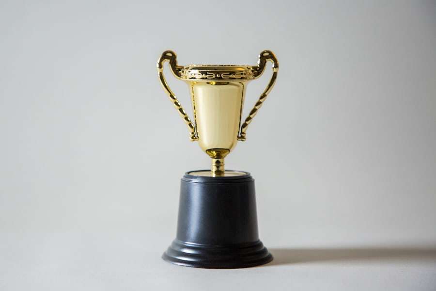 Ilustrasi piala turnamen slot